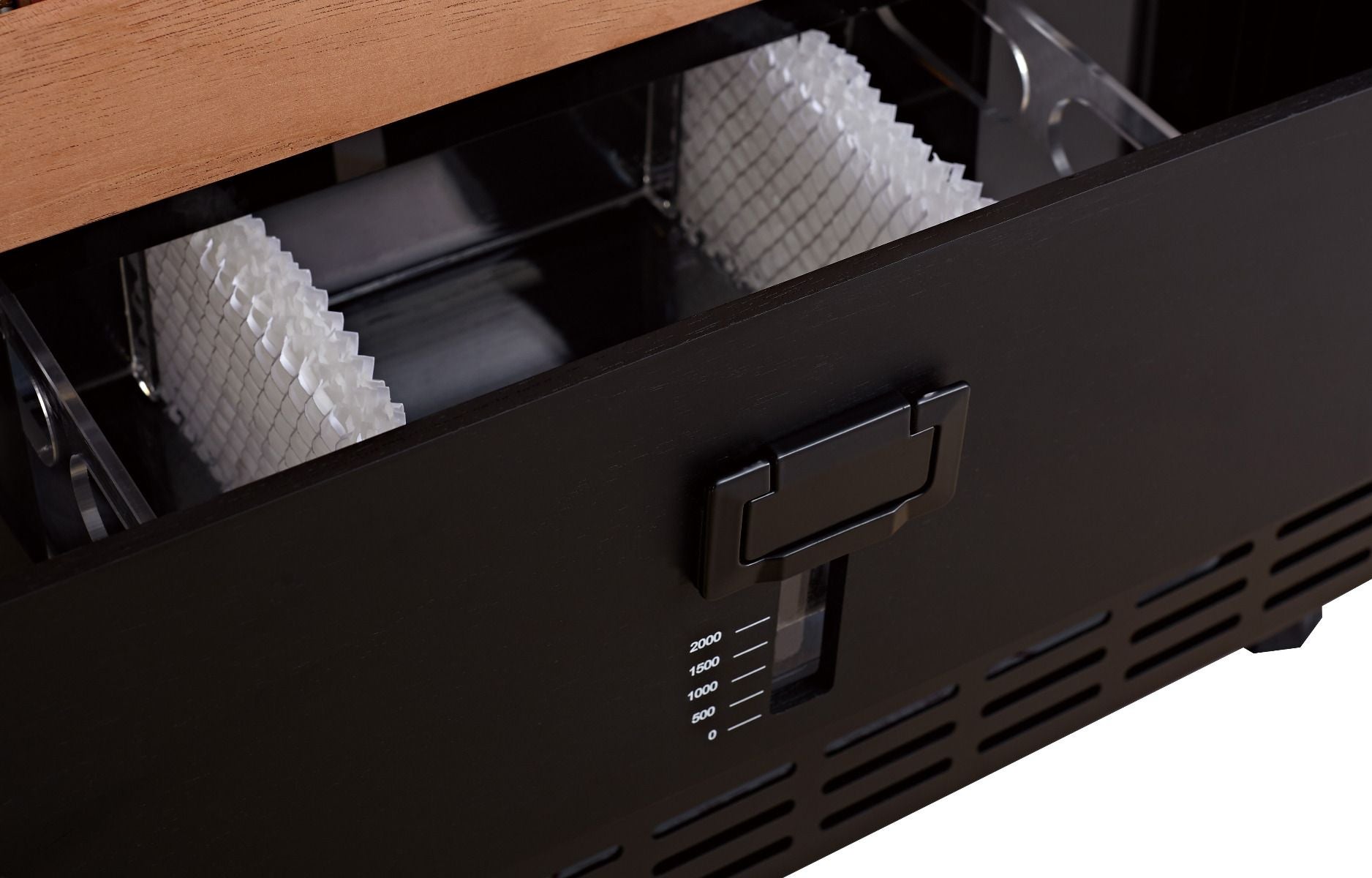 Swisscave Single Zone Wine Cooler 152 bottle WLB-460FHU-MIX