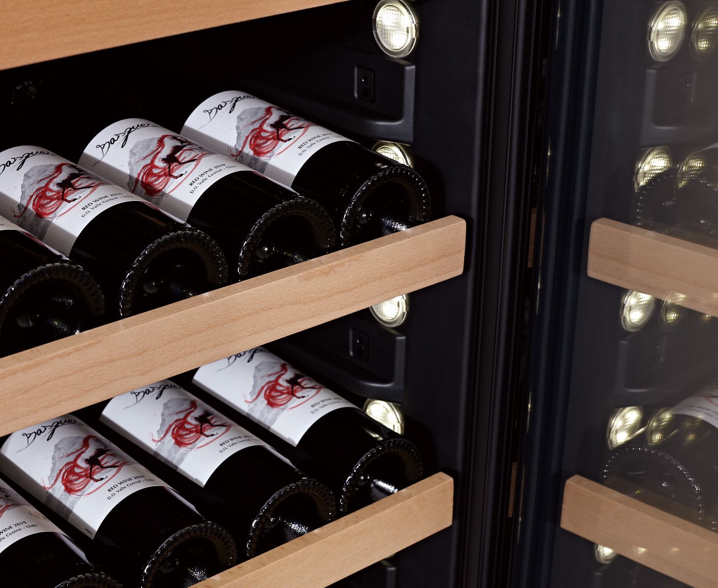 Swisscave Single Zone Wine Cooler 152 bottle WLB-460FHU-MIX